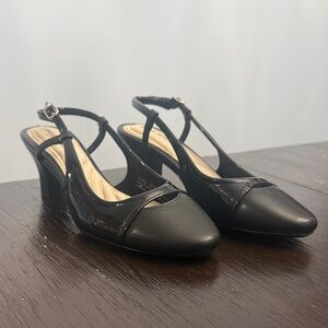 NEW Black Women's Slingback Kitten Heels